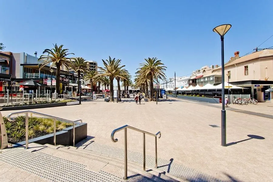 Glenelg Oasis Studios Adelaide 0*,  Australia